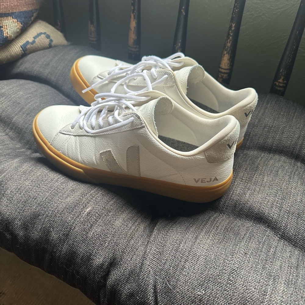 Veja Campo Extra White Natural size 41